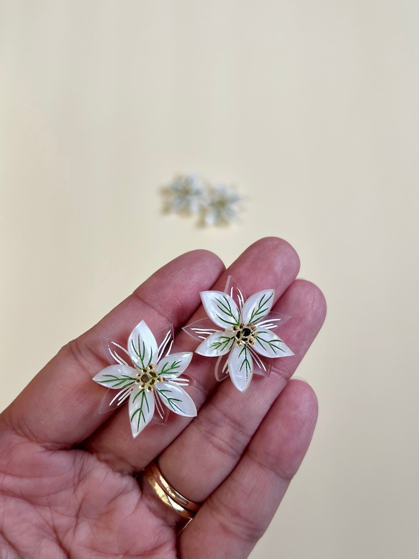 Poinsettia Pearl Studs