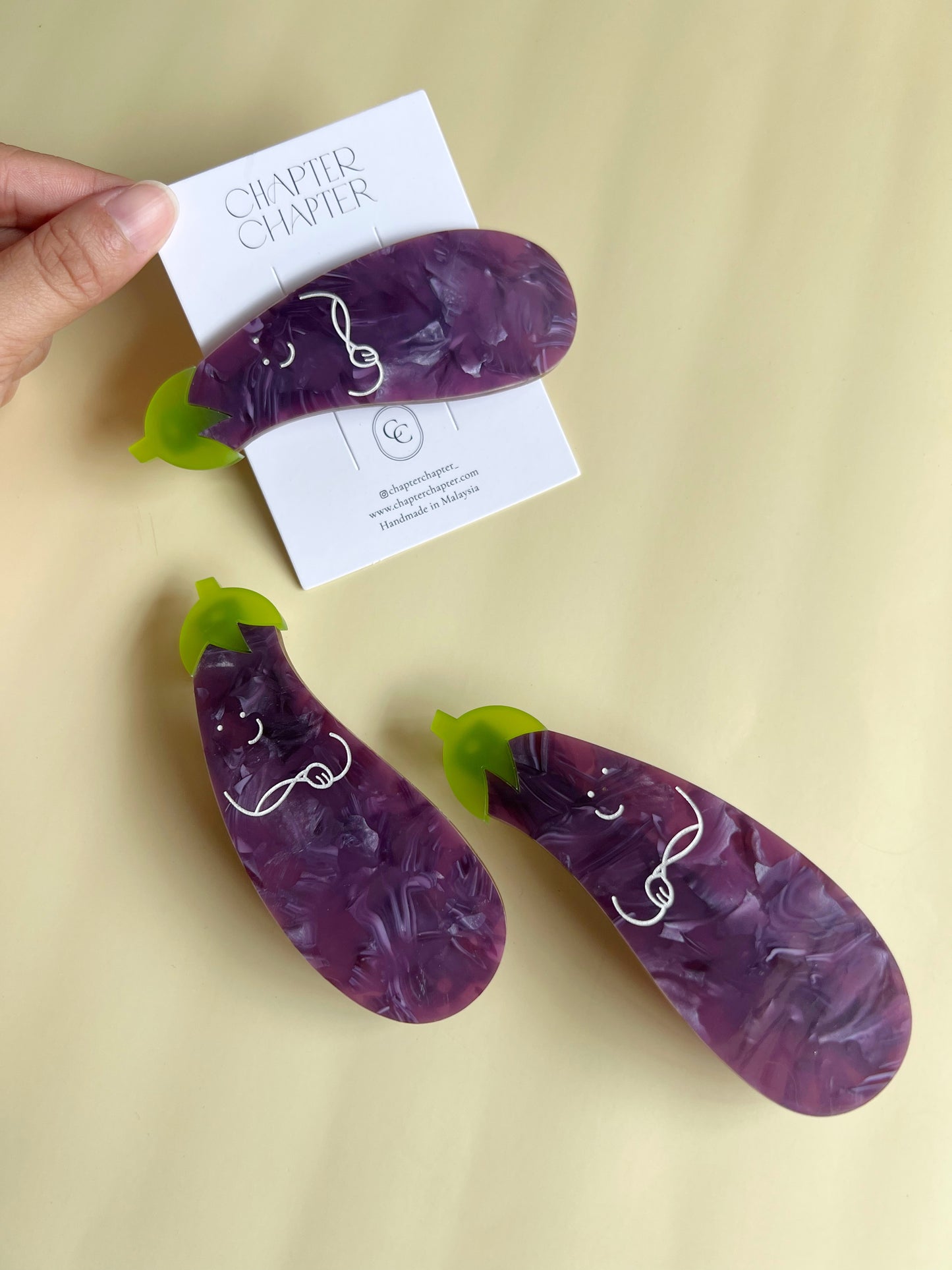 Arrogant Eggplant Hairclip Size L