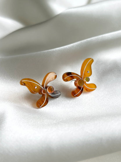 Mistletoe Wings Amber