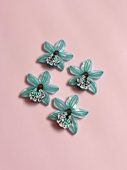 Cymora Studs